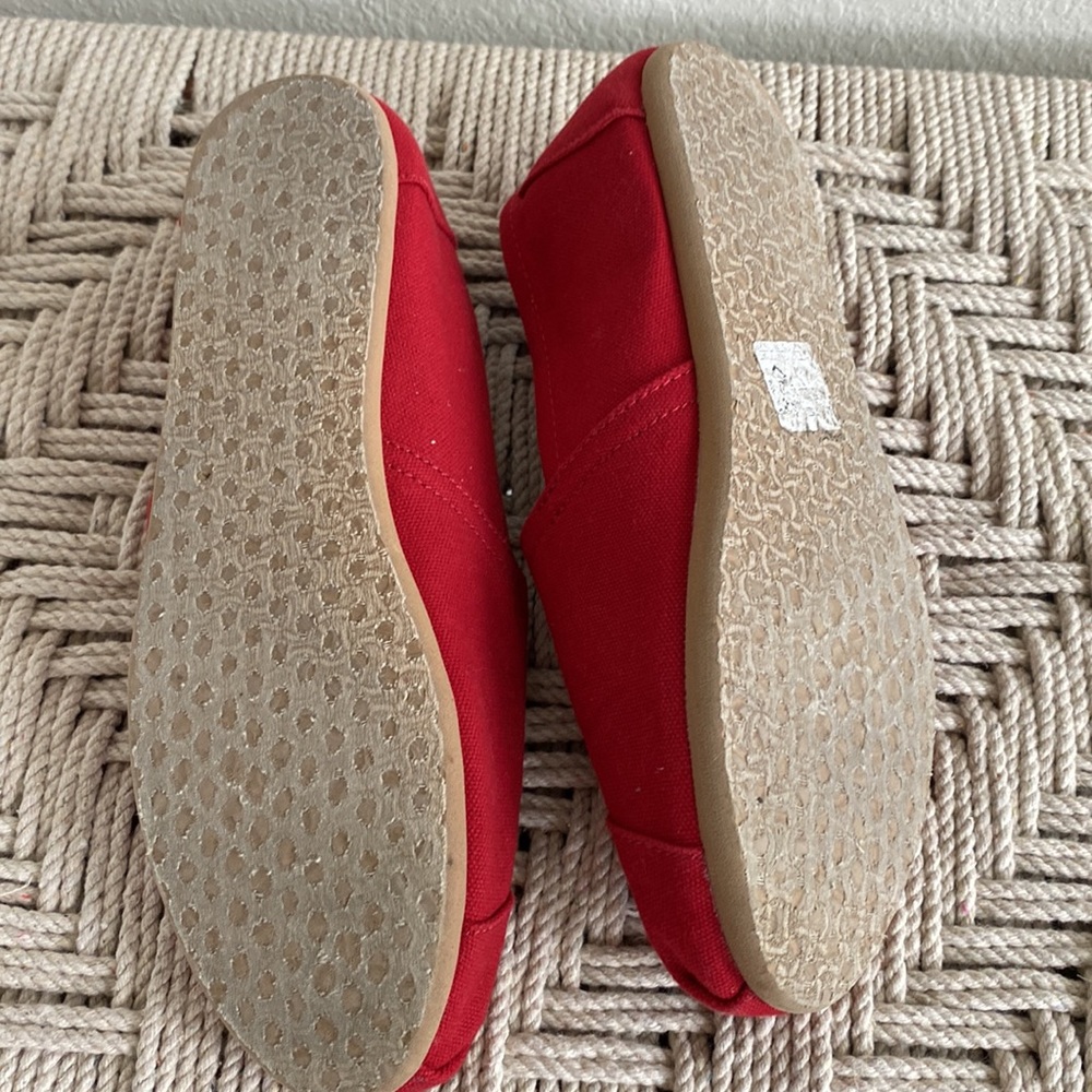 TOMS - Picture 5 of 5